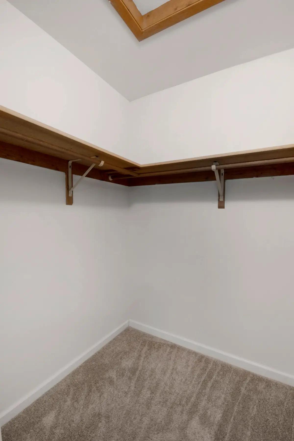 undefined apartments for rent - image - dsc_4727.webp2